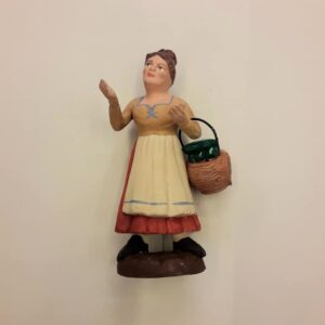 Statuina in terracotta cm.10 Donna con cesto verdura