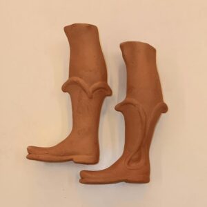 Piedi in terracotta per statuine 30/35 re magio 3
