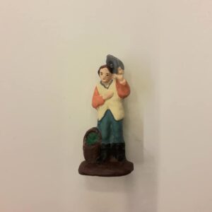 Statuina in terracotta del cm.3,5 Pastore con cappello