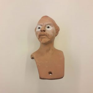Testa in terracotta con occhi in vetro per statuine mis.cm.30/35  Uomo cod.  A