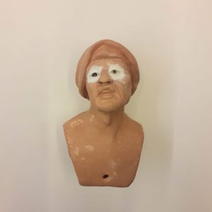 Testa in terracotta con occhi in vetro per statuine mis.cm.30/35  Uomo cod.  B